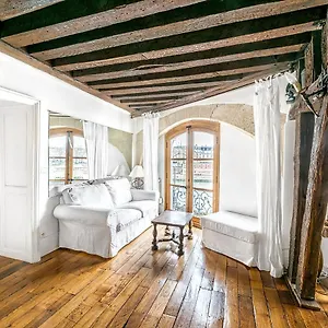 Saint-louis By B'your Apartment
