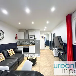 81 - Luxe Sebastopol Apartment